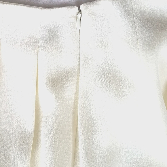 Double-Breasted Crop Jacket Suit - Picture 11 of 12